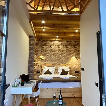 Berkri Gastro Yard & Guest House Yenokavan Dış mekan fotoğraf