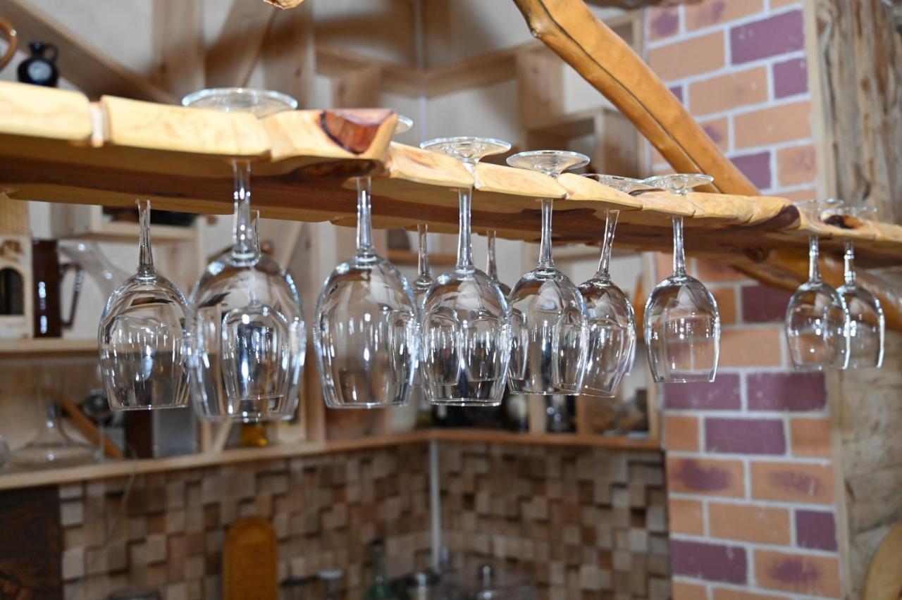 Berkri Gastro Yard & Guest House Yenokavan Dış mekan fotoğraf
