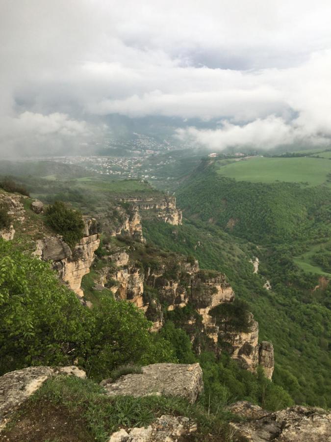 Berkri Gastro Yard & Guest House Yenokavan Dış mekan fotoğraf