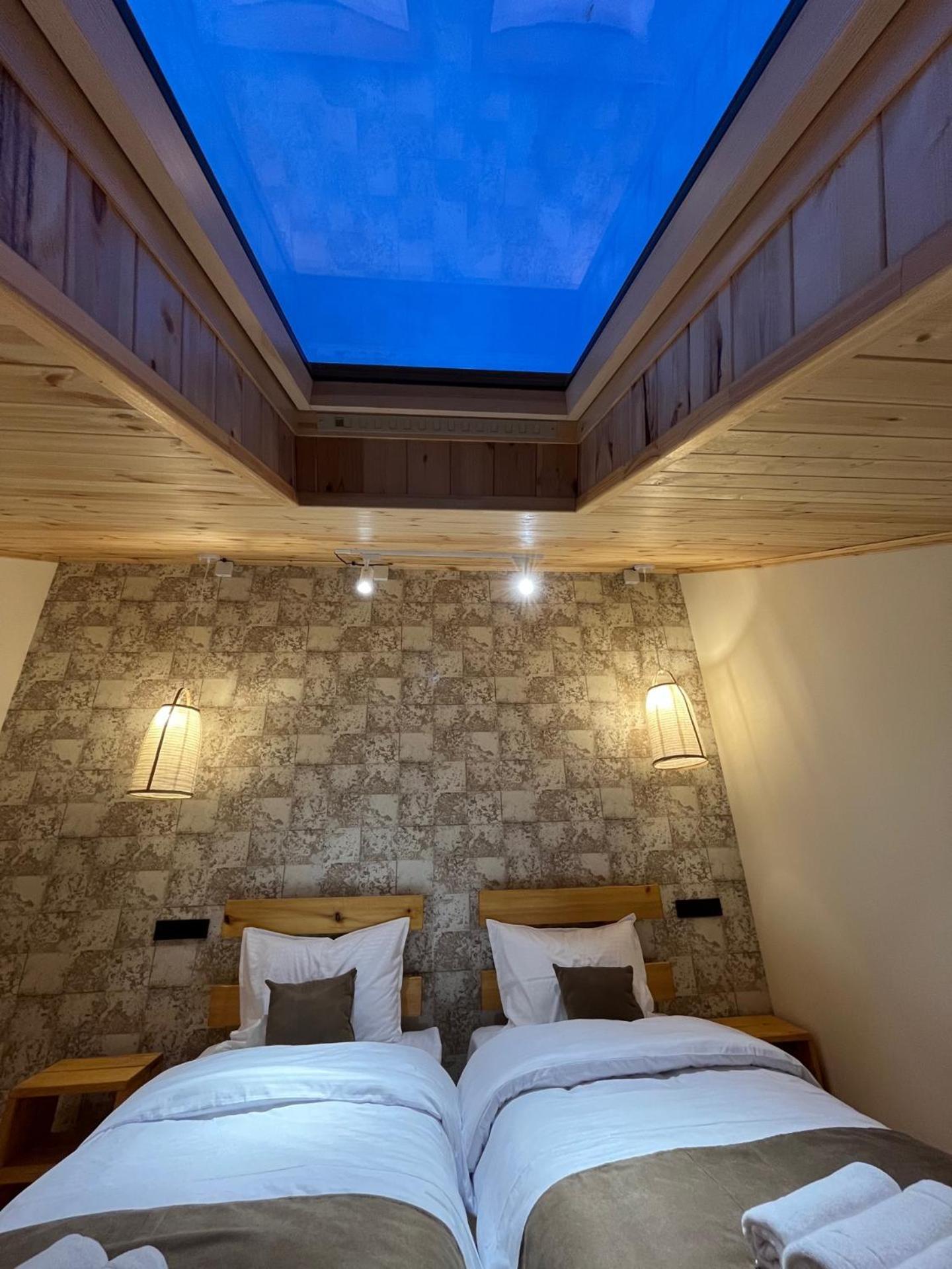 Berkri Gastro Yard & Guest House Yenokavan Dış mekan fotoğraf