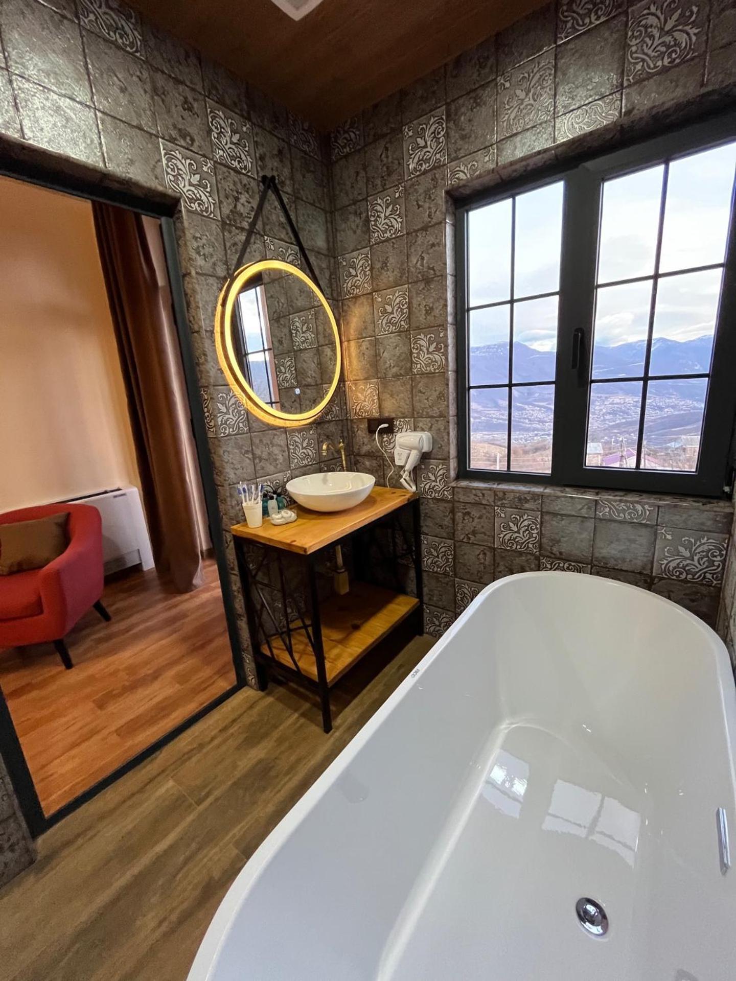 Berkri Gastro Yard & Guest House Yenokavan Dış mekan fotoğraf