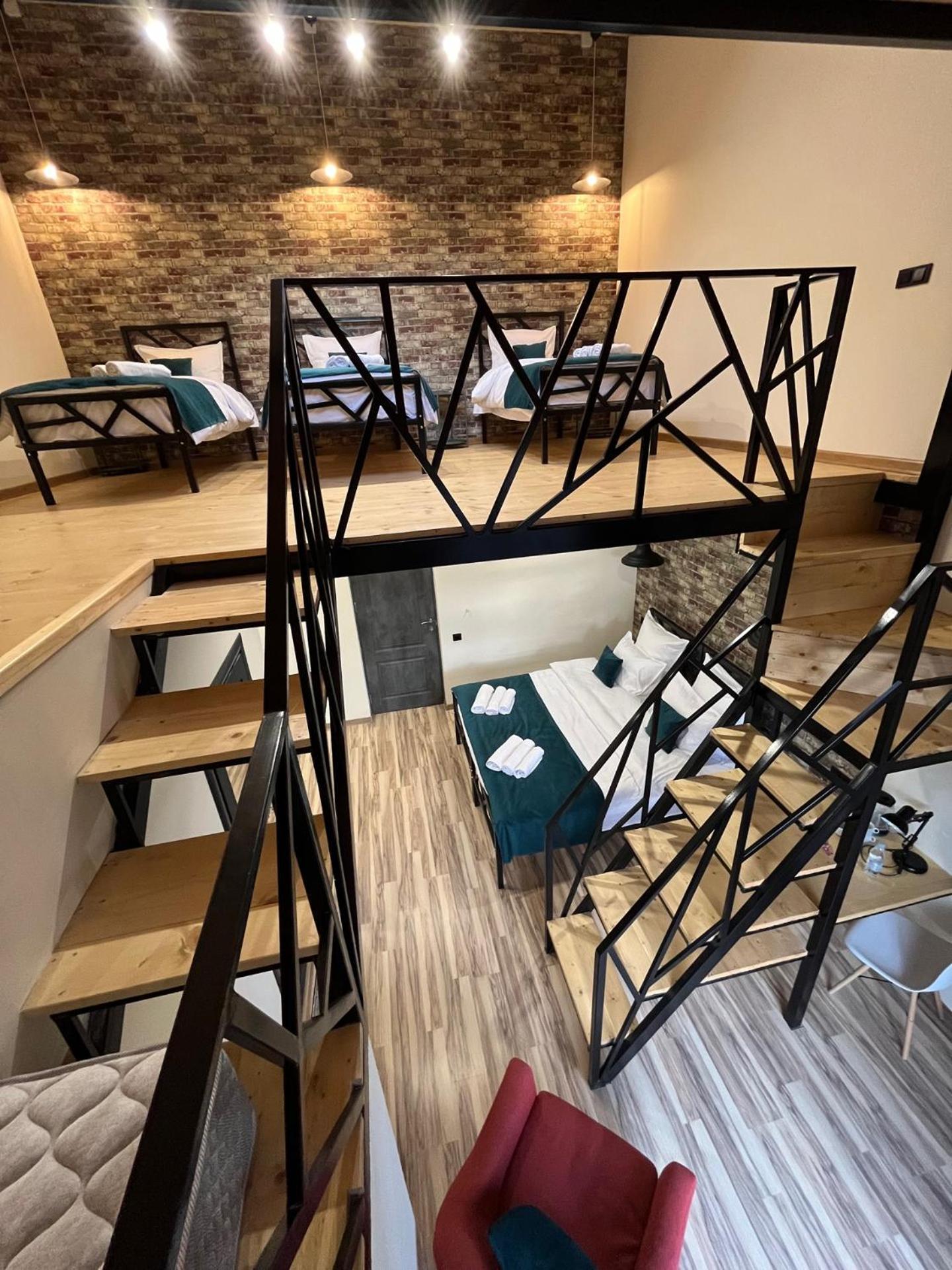 Berkri Gastro Yard & Guest House Yenokavan Dış mekan fotoğraf